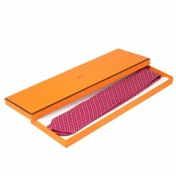 Hermes Hermès Fuchsia Pink 7 H Street Silk Tie For Men -Deals Hermes Store luxury men hermes new accessories p503846 006