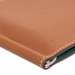 Hermes Gold/Vert Vertigo Evercolor Leather Poker Compact Wallet For Men -Deals Hermes Store luxury men hermes new bags p460522 006