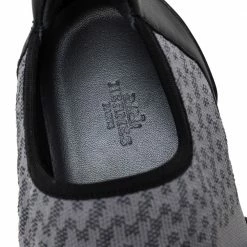 Hermes Grey/Black Knit Fabric And Leather Buckle Run Sneakers Size 43.5 For Men -Deals Hermes Store luxury men hermes new shoes p421412 004