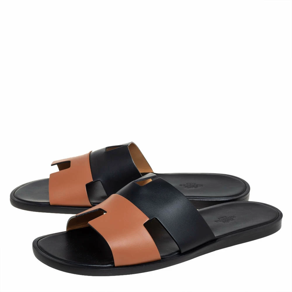 Hermes Hermés Black/Brown Leather Izmir Flat Slides Size 44 For Men 6 Hermes Hermés Black/Brown Leather Izmir Flat Slides Size 44 For Men - Image 4