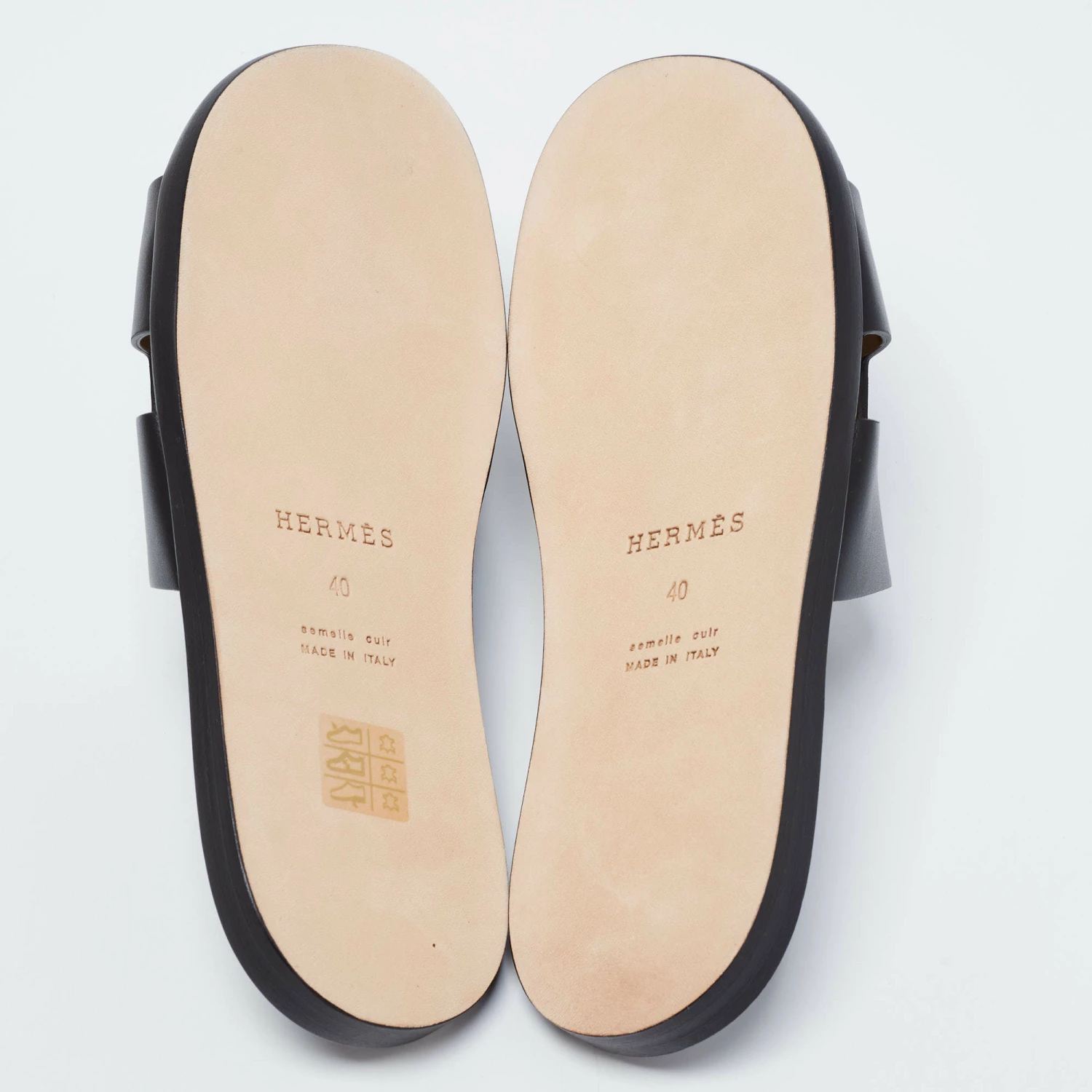 Hermes Black Leather Izmir Slide Sandals Size 40 For Men 8 Hermes Black Leather Izmir Slide Sandals Size 40 For Men - Image 6