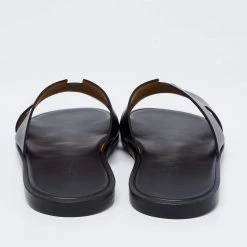 Hermes Black Leather Izmir Slide Sandals Size 40 For Men 14 Hermes Black Leather Izmir Slide Sandals Size 40 For Men -Deals Hermes Store luxury men hermes new shoes p680846 004
