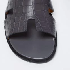 Hermes Hermès Grey Crocodile Leather Izmir Flats Size 45 For Men -Deals Hermes Store luxury men hermes new shoes p684315 005