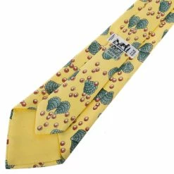 Hermes Yellow Shell And Pearl Print Tie For Men 9 Hermes Yellow Shell And Pearl Print Tie For Men -Deals Hermes Store luxury men hermes used accessories p13263 004