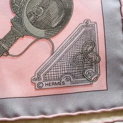 Hermes Rose Pink Merveilleuses Lanternes Printed Silk Pocket Square For Men -Deals Hermes Store luxury men hermes used accessories p145884 0006