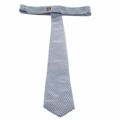 Hermes Navy Blue And White Maille H Silk Jacquard Tie For Men 8 Hermes Navy Blue And White Maille H Silk Jacquard Tie For Men -Deals Hermes Store luxury men hermes used accessories p145896 0003