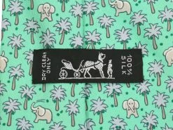 Hermes Light Green Silk Elephant Pattern Tie For Men -Deals Hermes Store luxury men hermes used accessories p230190 002