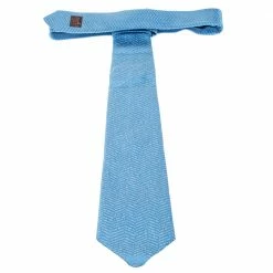 Hermes Hermès Sky Blue Chevron Patterned Jacquard Silk Tie For Men -Deals Hermes Store luxury men hermes used accessories p278438 003