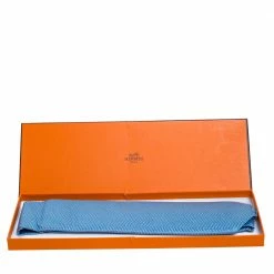 Hermes Hermès Sky Blue Chevron Patterned Jacquard Silk Tie For Men -Deals Hermes Store luxury men hermes used accessories p278438 005