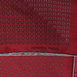 Hermes Maroon Horsebit Print Silk Twill Pocket Square For Men -Deals Hermes Store luxury men hermes used accessories p303317 005