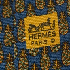 Hermes Blue & Yellow Pineapple Print Silk Tie For Men -Deals Hermes Store luxury men hermes used accessories p437411 003