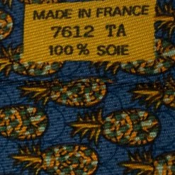Hermes Blue & Yellow Pineapple Print Silk Tie For Men -Deals Hermes Store luxury men hermes used accessories p437411 005