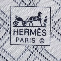 Hermes Grey Square Printed Silk Tie For Men -Deals Hermes Store luxury men hermes used accessories p614884 005