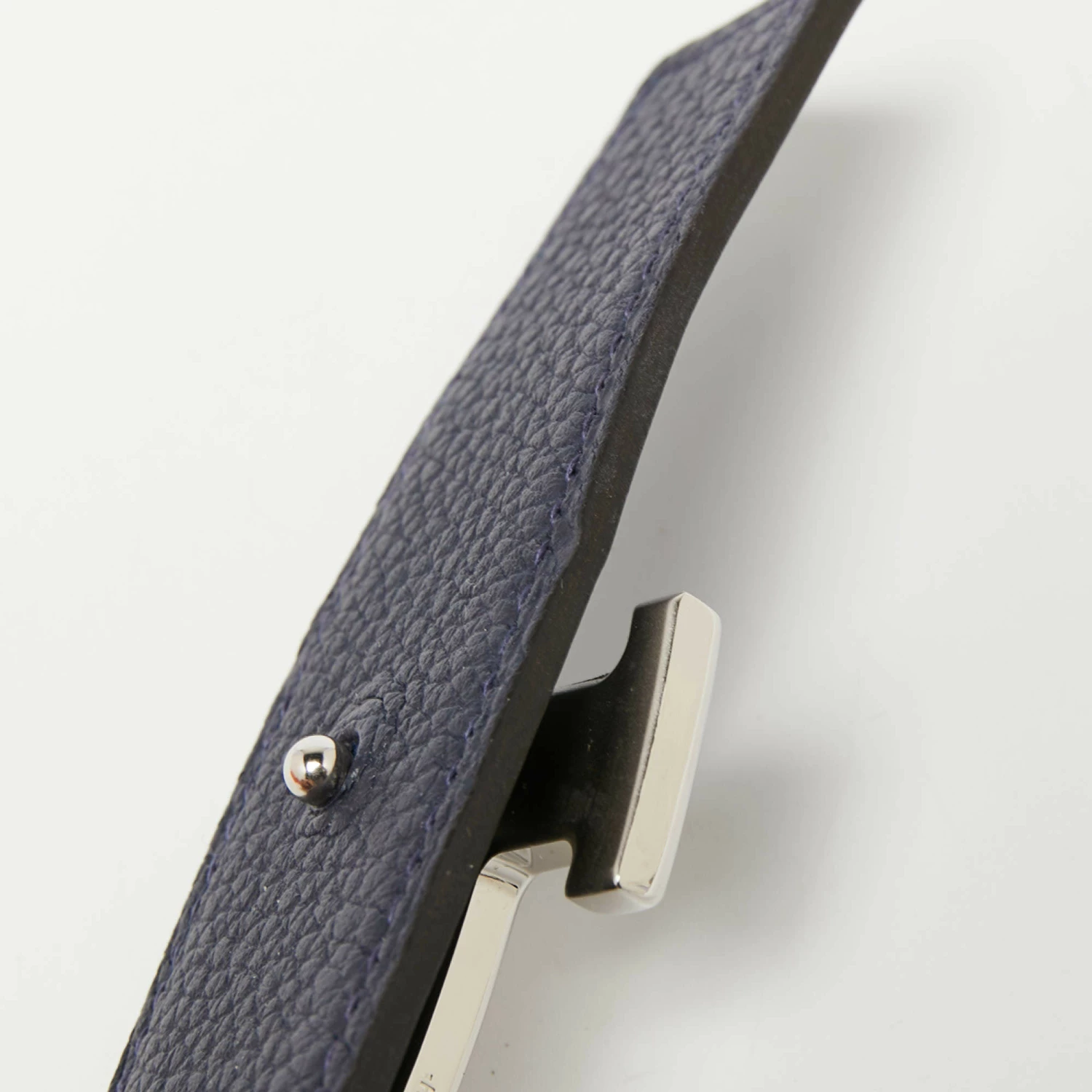 Hermes Black/Bleu Nuit Chamonix And Togo Leather Hammered Finish H Buckle Reversible Belt 100CM For Men 7 Hermes Black/Bleu Nuit Chamonix And Togo Leather Hammered Finish H Buckle Reversible Belt 100CM For Men - Image 5