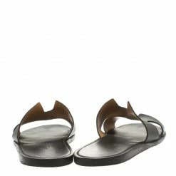 Hermes Black Leather Izmir Sandals Size 42.5 For Men 14 Hermes Black Leather Izmir Sandals Size 42.5 For Men -Deals Hermes Store luxury men hermes used shoes p185933 002