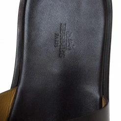 Hermes Dark Brown Leather Izmir Flat Slides Size 44 For Men 16 Hermes Dark Brown Leather Izmir Flat Slides Size 44 For Men -Deals Hermes Store luxury men hermes used shoes p243963 002