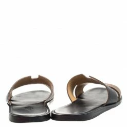 Hermes Two Tone Textured Leather Izmir Sandals Size 42.5 For Men 14 Hermes Two Tone Textured Leather Izmir Sandals Size 42.5 For Men -Deals Hermes Store luxury men hermes used shoes p260989 004