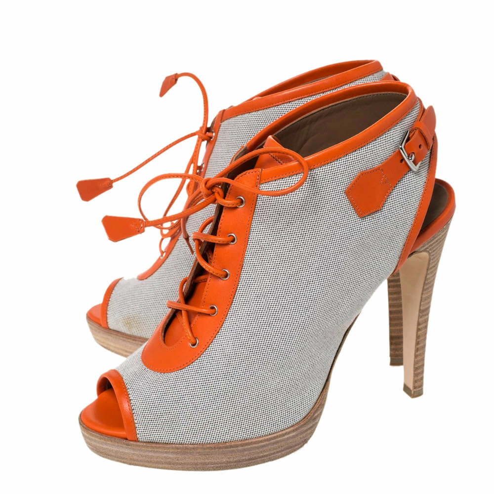 Hermes Grey Canvas And Orange Leather Trim Lace Up Peep Toe Platform Booties Size 40 For Men 6 Hermes Grey Canvas And Orange Leather Trim Lace Up Peep Toe Platform Booties Size 40 For Men - Image 4