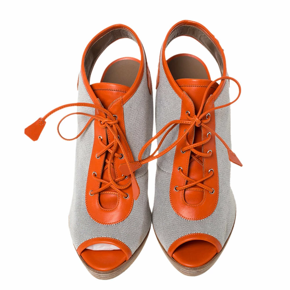 Hermes Grey Canvas And Orange Leather Trim Lace Up Peep Toe Platform Booties Size 40 For Men 5 Hermes Grey Canvas And Orange Leather Trim Lace Up Peep Toe Platform Booties Size 40 For Men - Image 3