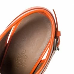 Hermes Grey Canvas And Orange Leather Trim Lace Up Peep Toe Platform Booties Size 40 For Men 17 Hermes Grey Canvas And Orange Leather Trim Lace Up Peep Toe Platform Booties Size 40 For Men -Deals Hermes Store luxury men hermes used shoes p299402 007