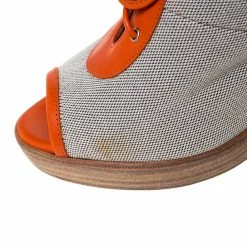 Hermes Grey Canvas And Orange Leather Trim Lace Up Peep Toe Platform Booties Size 40 For Men 18 Hermes Grey Canvas And Orange Leather Trim Lace Up Peep Toe Platform Booties Size 40 For Men -Deals Hermes Store luxury men hermes used shoes p299402 008