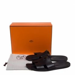 Hermes Dark Brown Leather Izmir Slide Sandals Size 43 For Men 17 Hermes Dark Brown Leather Izmir Slide Sandals Size 43 For Men -Deals Hermes Store luxury men hermes used shoes p391225 002