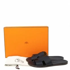 Hermes Hermés Dark Blue Leather Izmir Flat Slides Size 42.5 For Men 17 Hermes Hermés Dark Blue Leather Izmir Flat Slides Size 42.5 For Men -Deals Hermes Store luxury men hermes used shoes p564916 001