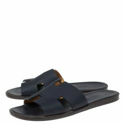 Hermes Hermés Dark Blue Leather Izmir Flat Slides Size 42.5 For Men 13 Hermes Hermés Dark Blue Leather Izmir Flat Slides Size 42.5 For Men -Deals Hermes Store luxury men hermes used shoes p564916 008