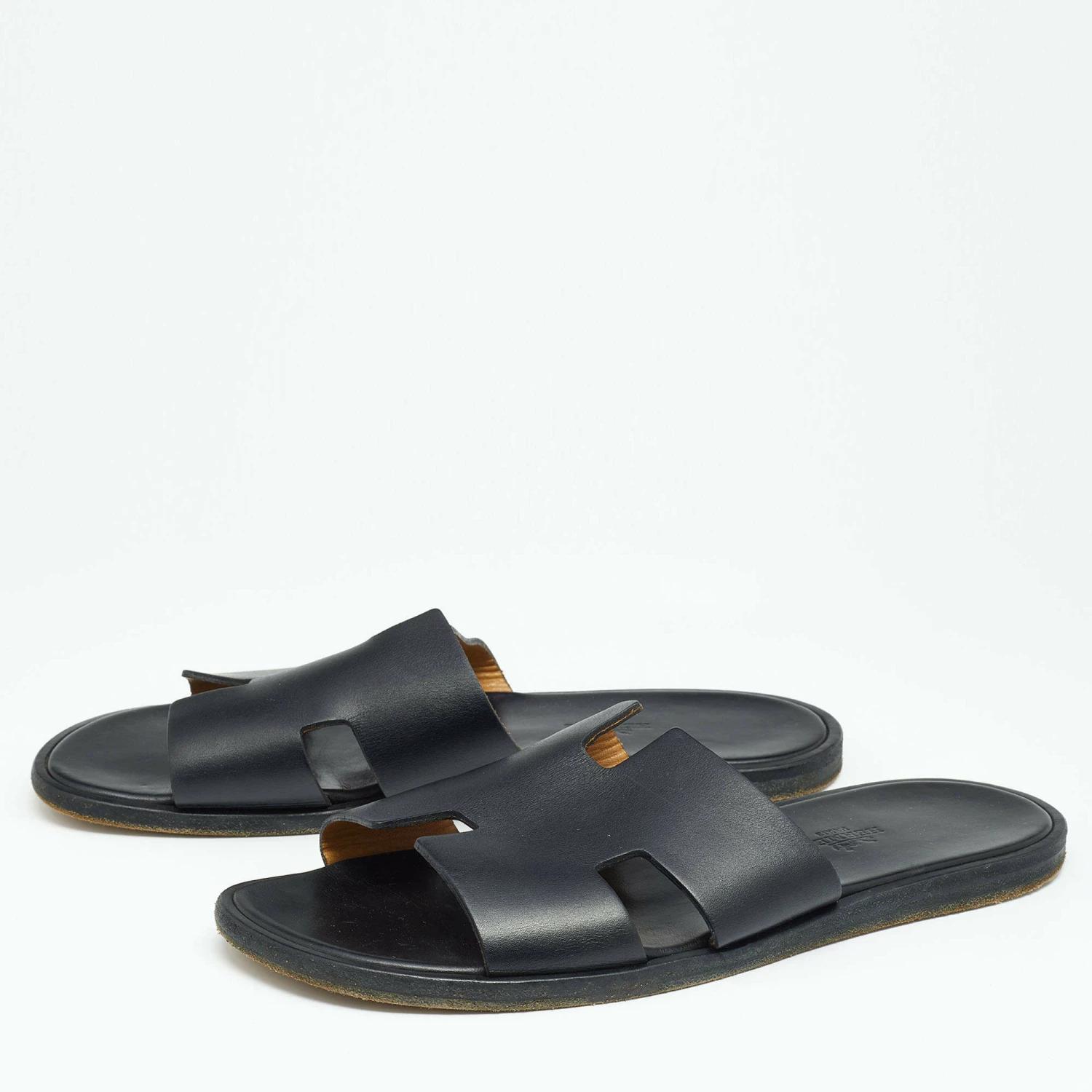 Hermes Black Leather Izmir Slide Sandals Size 43 For Men 4 Hermes Black Leather Izmir Slide Sandals Size 43 For Men - Image 2