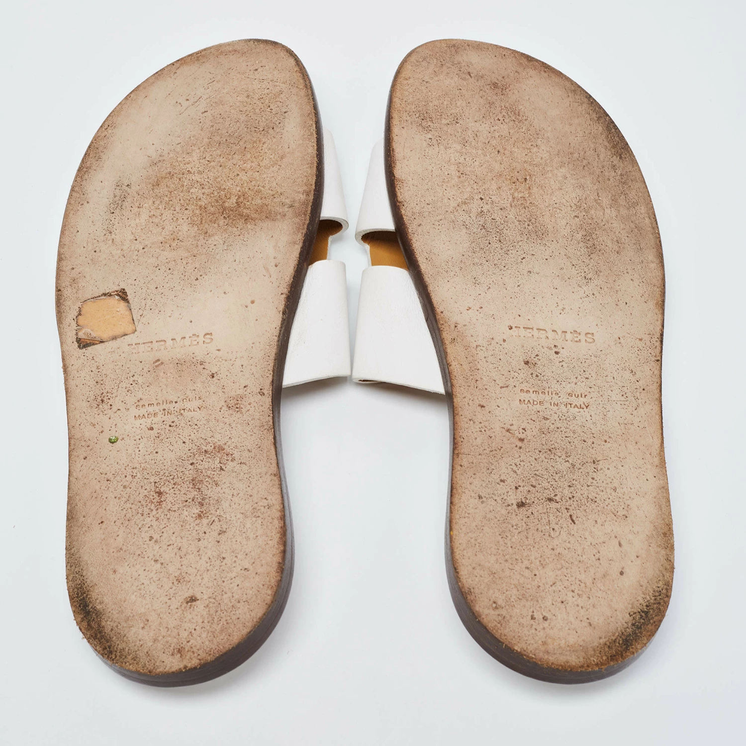 Hermes White Leather Izmir Slide Sandals Size 45 For Men 8 Hermes White Leather Izmir Slide Sandals Size 45 For Men - Image 6