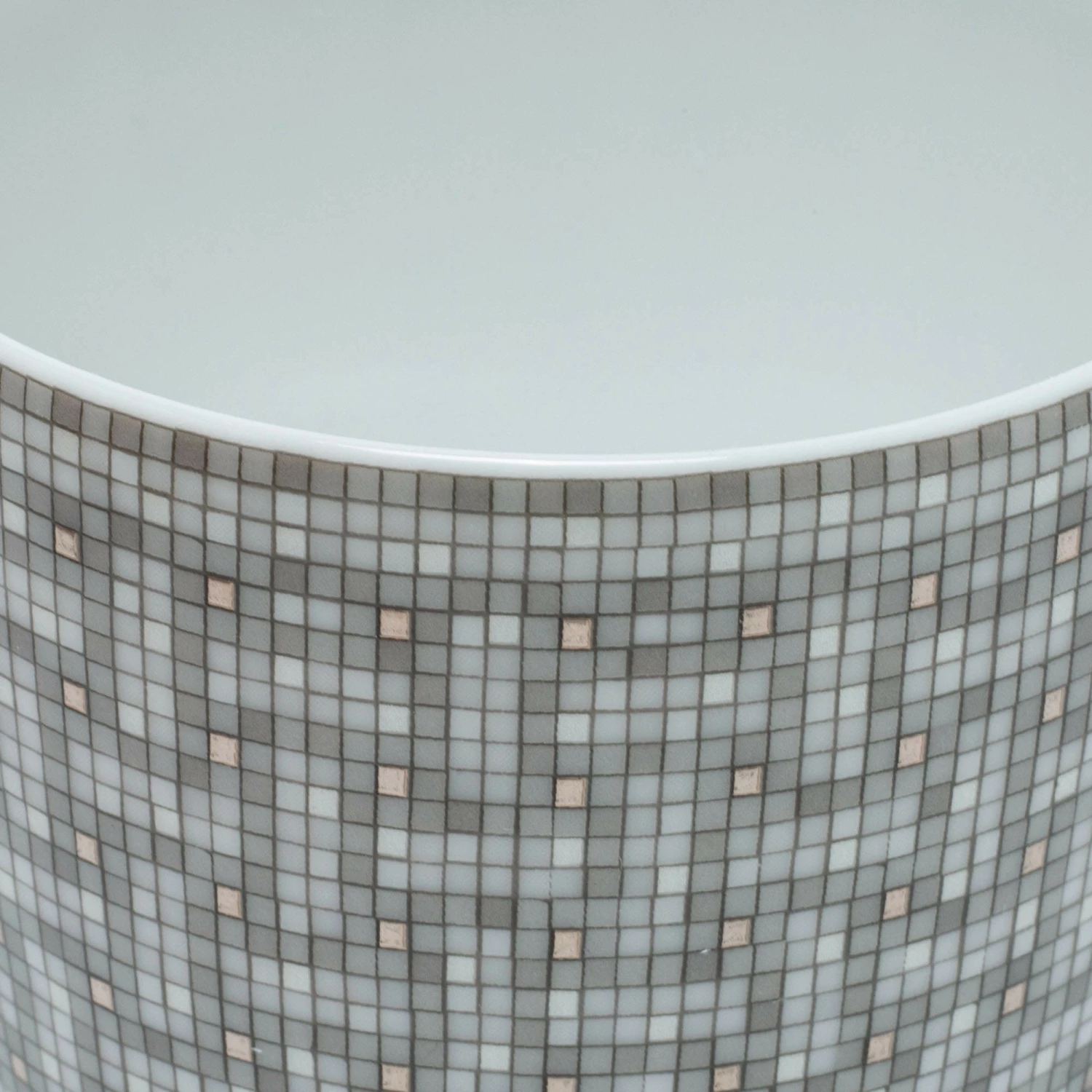 Hermes Mosaique Au 24 Platinum Tea Cup & Saucer Set For Unisex 9 Hermes Mosaique Au 24 Platinum Tea Cup & Saucer Set For Unisex - Image 7