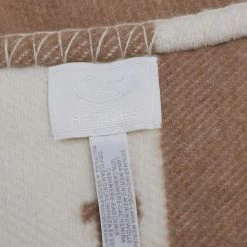 Hermes Beige Avalon Merino & Cashmere Baby Blanket For Unisex -Deals Hermes Store luxury unisex hermes used home decor and accessories p584506 007