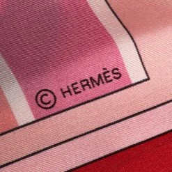 Hermes Pink & Red Couvertures Nouvelles Print Silk Scarf For Women -Deals Hermes Store luxury women hermes new accessories p285933 004