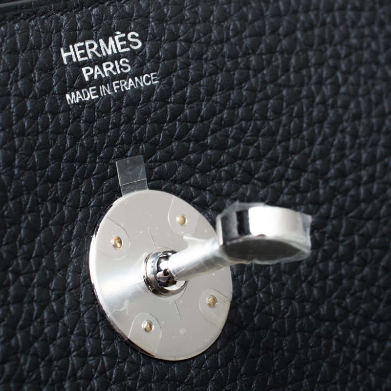 Hermes Black Taurillon Clemence Leather Lindy 30 Bag For Women 10 Hermes Black Taurillon Clemence Leather Lindy 30 Bag For Women - Image 8