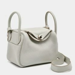 Hermes Hermès Gris Perle Taurillon Clemence Leather Palladium Finish Mini Lindy Bag For Women 17 Hermes Hermès Gris Perle Taurillon Clemence Leather Palladium Finish Mini Lindy Bag For Women -Deals Hermes Store luxury women hermes new handbags p674198 004