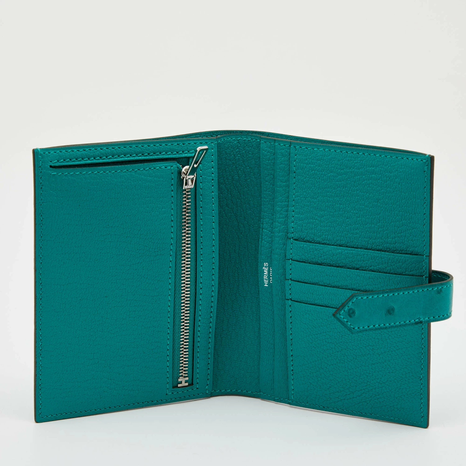 Hermes Vert Verone Ostrich Bearn Compact Wallet For Women 4 Hermes Vert Verone Ostrich Bearn Compact Wallet For Women - Image 2