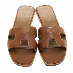 Hermes Brown Leather Oran Flat Sandals Size 39 For Women 12 Hermes Brown Leather Oran Flat Sandals Size 39 For Women -Deals Hermes Store luxury women hermes new shoes p138439 003