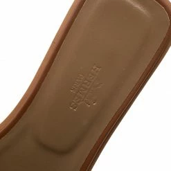 Hermes Brown Leather Oran Flat Sandals Size 39 For Women 16 Hermes Brown Leather Oran Flat Sandals Size 39 For Women -Deals Hermes Store luxury women hermes new shoes p138439 007