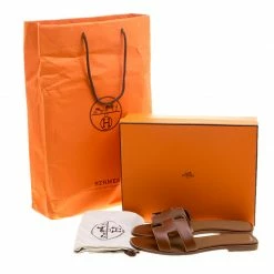 Hermes Brown Leather Oran Flat Sandals Size 39 For Women 17 Hermes Brown Leather Oran Flat Sandals Size 39 For Women -Deals Hermes Store luxury women hermes new shoes p138439 008
