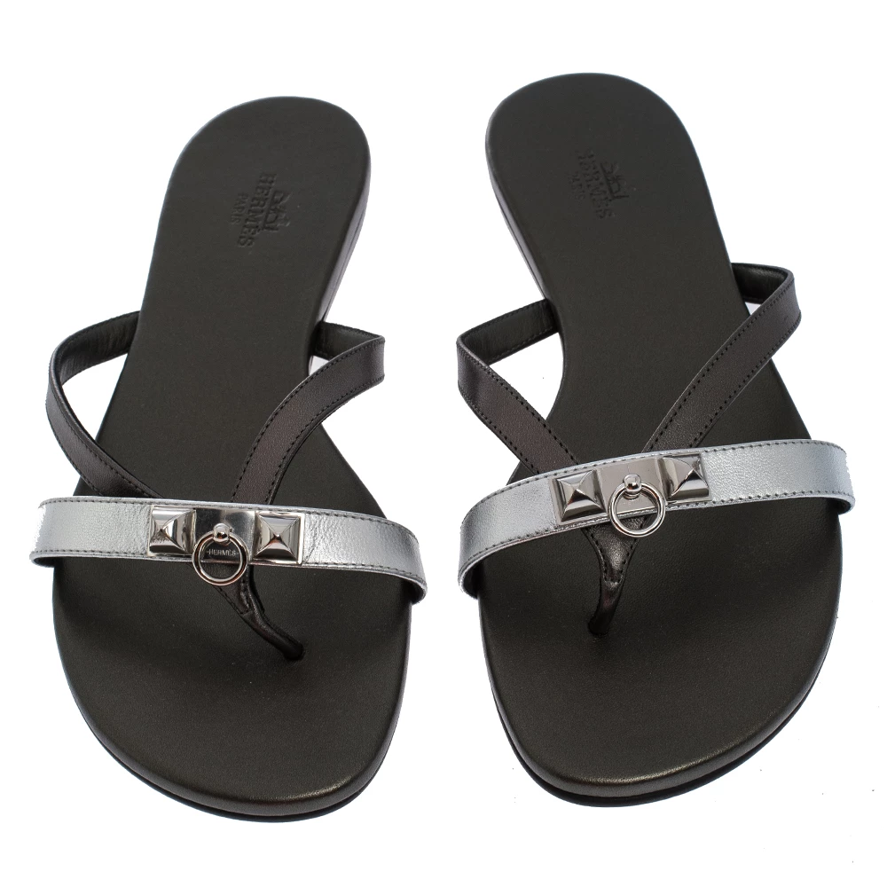 Hermes Metallic Silver/Black Leather Corfu Thong Sandals Size 37 For Women 5 Hermes Metallic Silver/Black Leather Corfu Thong Sandals Size 37 For Women - Image 3