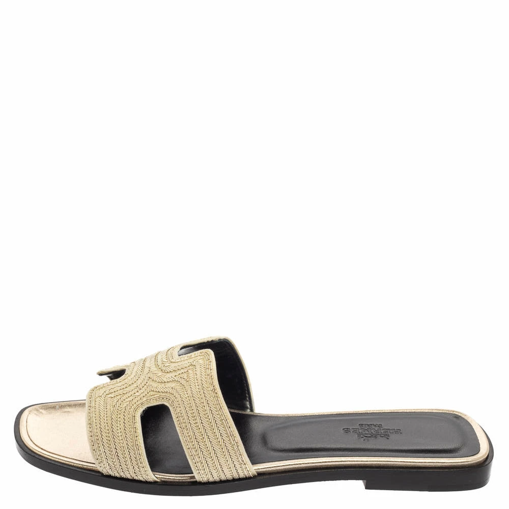 Hermes Metallic Pale Gold Twisted Metal Thread Oran Sandals Size 37 For Women 4 Hermes Metallic Pale Gold Twisted Metal Thread Oran Sandals Size 37 For Women - Image 2