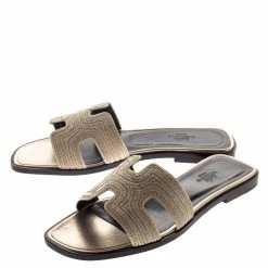 Hermes Metallic Pale Gold Twisted Metal Thread Oran Sandals Size 37 For Women 13 Hermes Metallic Pale Gold Twisted Metal Thread Oran Sandals Size 37 For Women -Deals Hermes Store luxury women hermes new shoes p394792 005