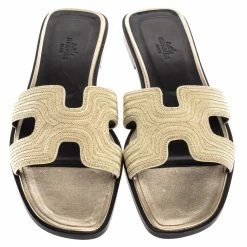 Hermes Metallic Pale Gold Twisted Metal Thread Oran Sandals Size 39.5 For Women -Deals Hermes Store luxury women hermes new shoes p394802 008