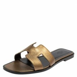 Hermes Gold Leather Oran Flats Size 39 For Women