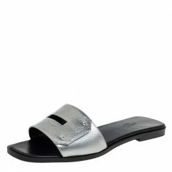 Hermes Silver Leather Flat Slides Size 38.5 For Women