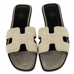 Hermes Gold Suede Embellished Oran Sandals Size 40.5 For Women 12 Hermes Gold Suede Embellished Oran Sandals Size 40.5 For Women -Deals Hermes Store luxury women hermes new shoes p518917 005