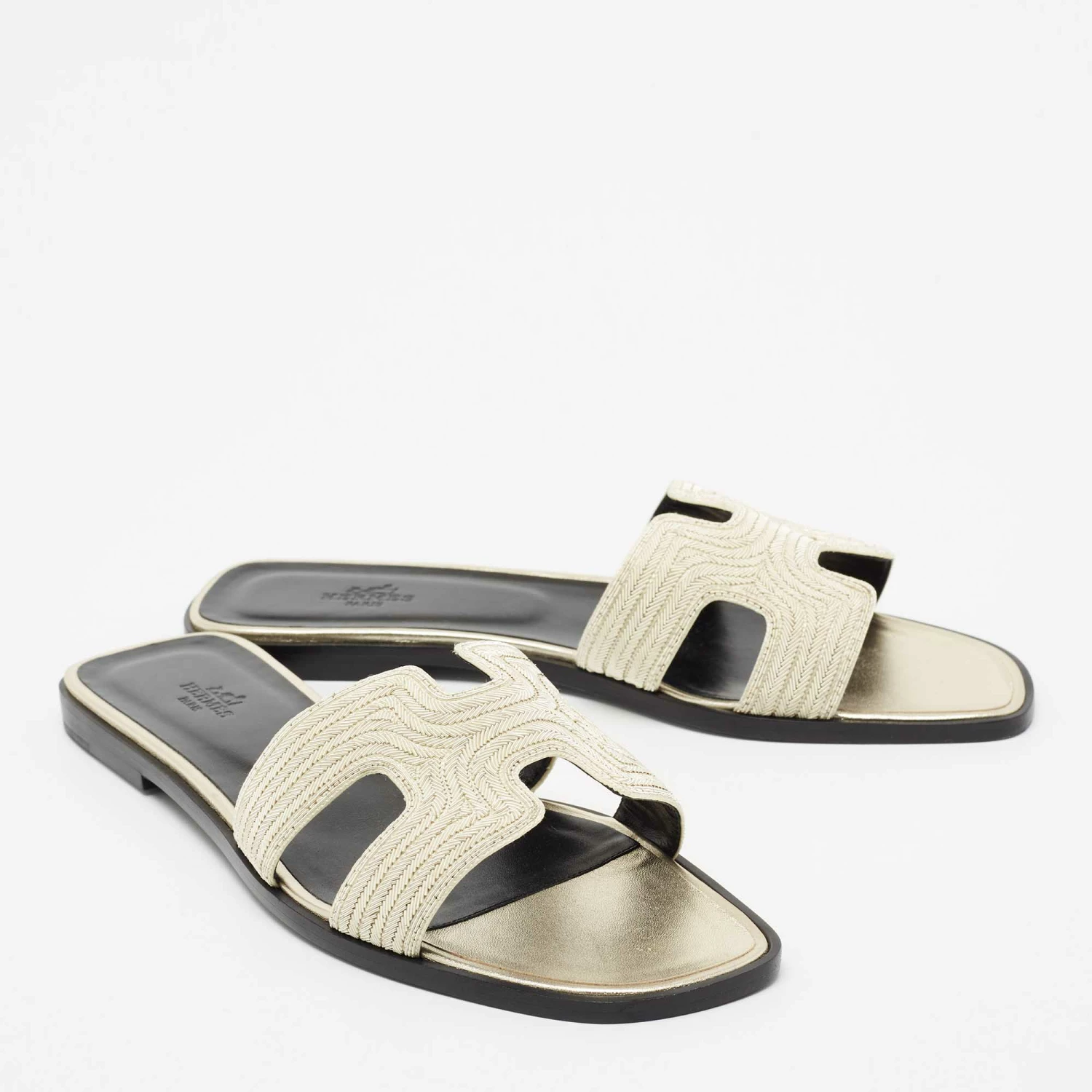 Hermes Metallic Pale Gold Twisted Metal Thread Oran Sandals Size 41 For Women 6 Hermes Metallic Pale Gold Twisted Metal Thread Oran Sandals Size 41 For Women - Image 4