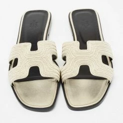 Hermes Metallic Pale Gold Twisted Metal Thread Oran Sandals Size 41 For Women 13 Hermes Metallic Pale Gold Twisted Metal Thread Oran Sandals Size 41 For Women -Deals Hermes Store luxury women hermes new shoes p680887 005