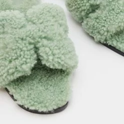 Hermes Mint Green Shearling Fur Oran Flat Sandals Size 38 For Women -Deals Hermes Store luxury women hermes new shoes p684695 006