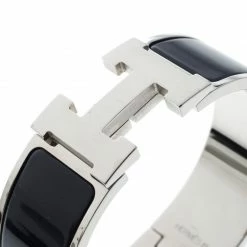 Hermes Clic Clac H Navy Blue Enamel Palladium Plated Wide Bracelet PM For Women -Deals Hermes Store luxury women hermes used accessories p147001 003
